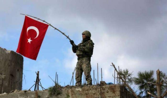 La Turchia ribalta le accuse: i terroristi curdi non fanno tornare i profughi a Afrin