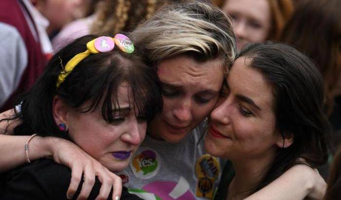 In Irlanda abolito il divieto di abortire