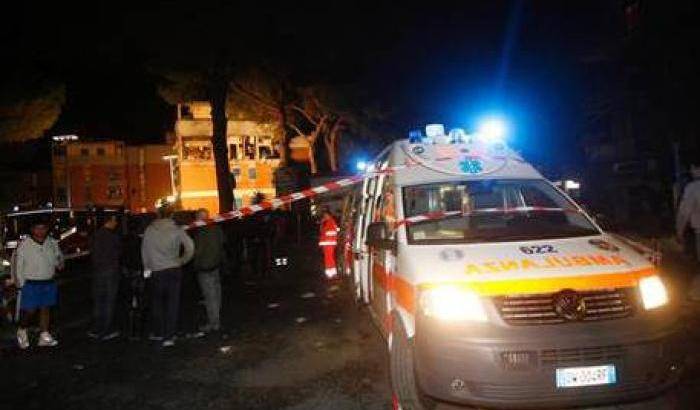 Quartieri Spagnoli, giovane muore in un incidente: gli amici sequestrano un'ambulanza