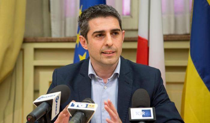 Pizzarotti: "tra sindaco ed eurodeputato scelgo di rimanere accanto alla mia città"