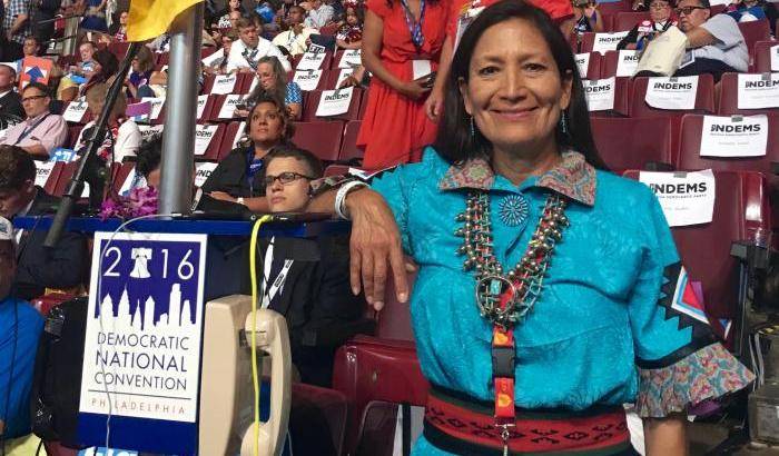 Forza Debra Haaland: prima nativa americana candidata al Congresso