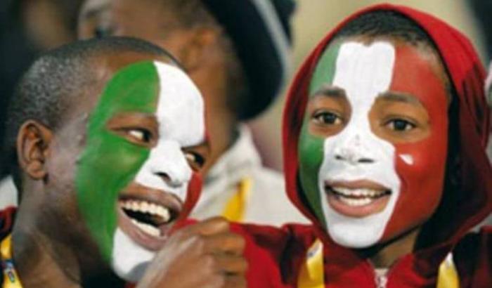 Nato in Italia, figlio di ivoriani canta l'Inno di Mameli all'esame di terza media