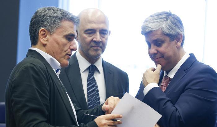 La Grecia dice addio alla Troika, accordo storico all'Eurogruppo