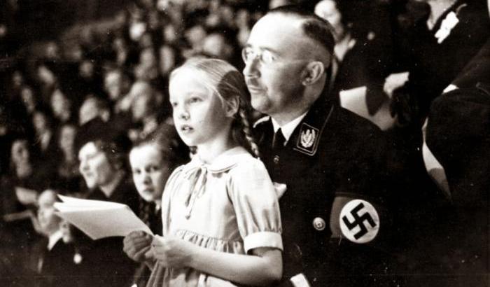 Gudrun Burwitz da bambina con Himmler