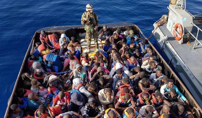 Libia, Guardia Costiera  senza navi, salvagenti e troppi abusi sulla coscienza