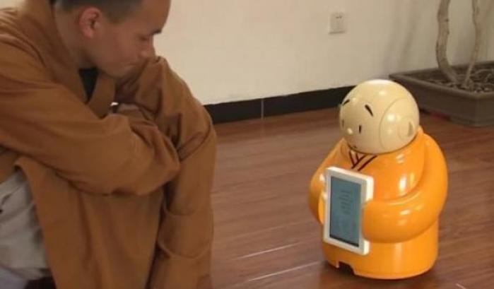 Il primo monaco-robot in un tempio buddista: risponderà alle domande dei bambini