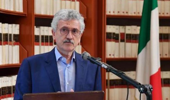 0004F39B-massimo-d-alema Massimo D'Alema