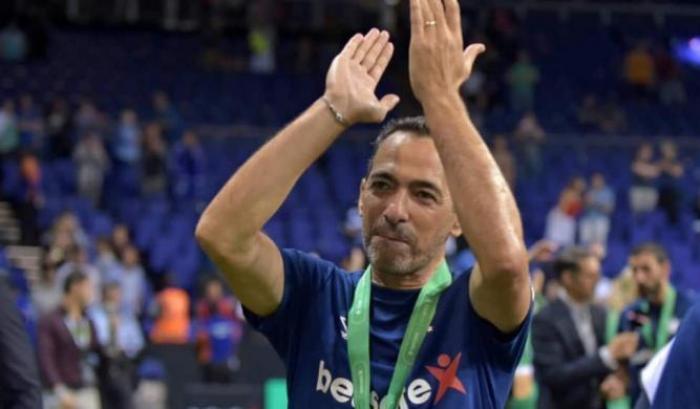 Djorkaeff schiera il suo talento per i piccoli rifugiati: il calcio restituir&agrave; loro l'infanzia