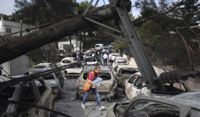 0004F79C-la-tragedia-in-grecia La tragedia in Grecia