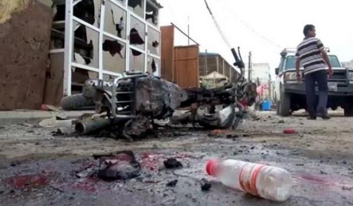 Ennesima strage nello Yemen: 55 civili, donne e bambini muoiono sotto le bombe