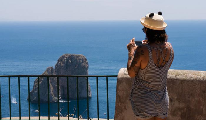 Drogata e stuprata nell'hotel di lusso a Capri: la denuncia di una turista francese