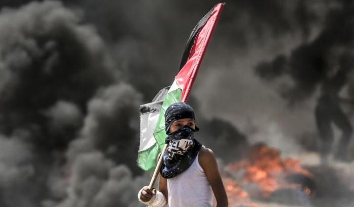 Scorre ancora sangue a Gaza, scontri con lʼesercito israeliano: ucciso un palestinese