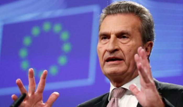 Oettinger: "Di Maio mente, non è vero che l'Italia dà 20 miliardi all'Ue"