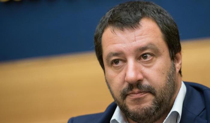 Salvini si scaglia contro le norme internazionali: "Si concede a troppi lo status di rifugiati"