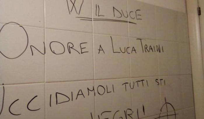 0005007C-scritte-fasciste-in-onore-di-mussolini-e-luca-traini Scritte fasciste in onore di Mussolini e luca Traini