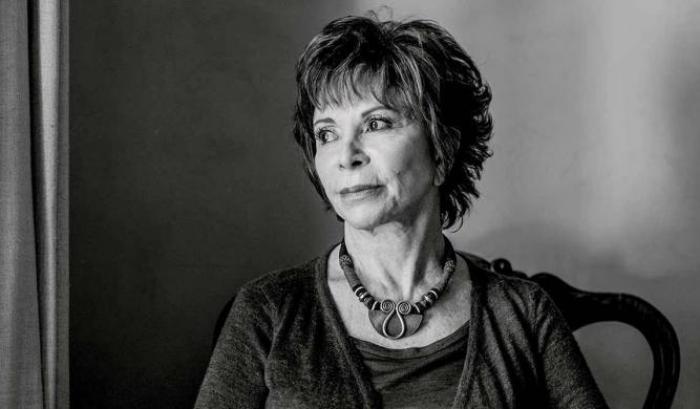 Isabel Allende, che ha trasformato in letteratura il trauma dell’esilio dal Cile