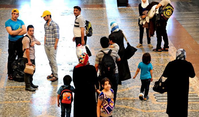 Reddito di cittadinanza solo per gli italiani? Viola almeno due direttive Ue