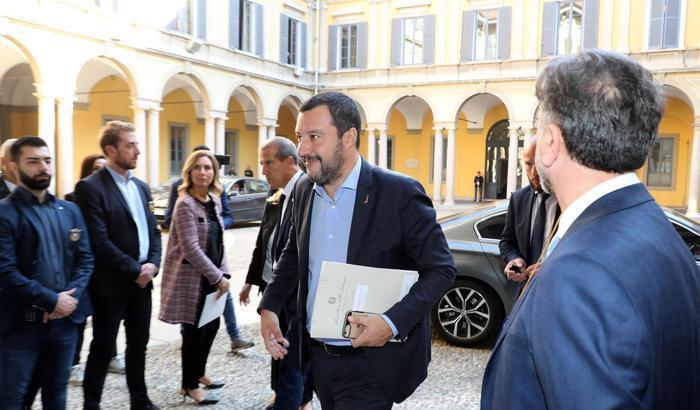 Milano a picco. Salvini irresponsabile: i mercati se ne faranno una ragione