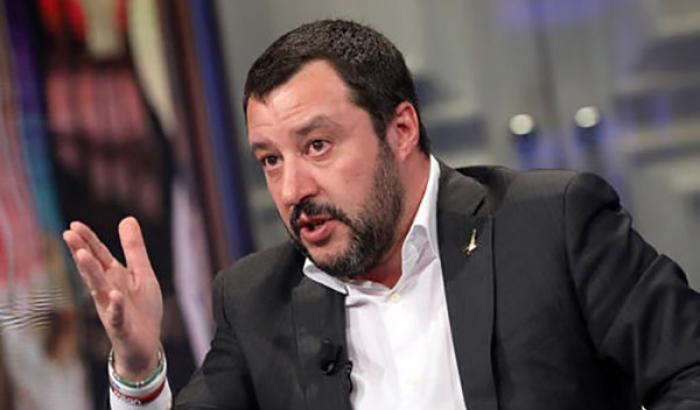 Leggi razziali e decreto Salvini: il ministro se la prende con la prof che parla delle similitudini