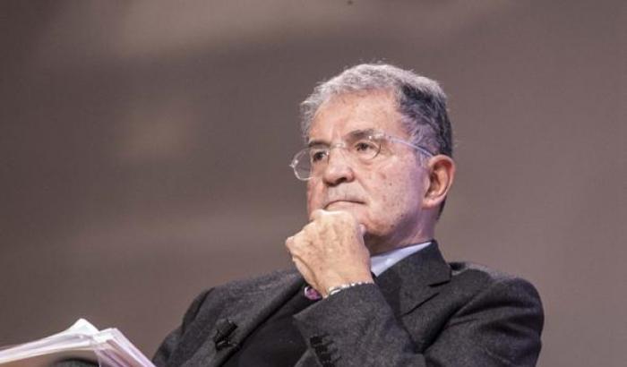 Il monito di Prodi: "l'Italia rischia di diventare una democrazia illiberale"