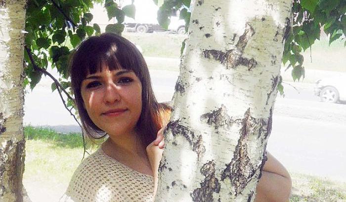 Orrore in Siberia: uccide la fidanzata a forbiciate e le mangia il cuore bevendo vino