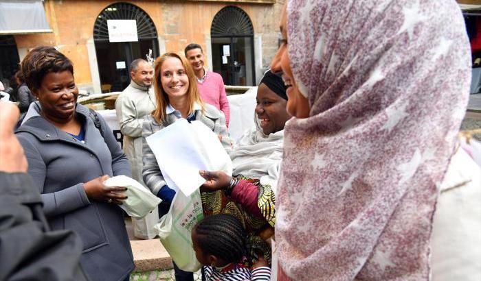 Proteste a Lodi contro le decisioni razziste della sindaca leghista