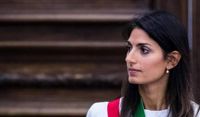 La Raggi contro Forza Nuova: "Blitz contro Anpi inaccettabile, Roma resterà antifascista"