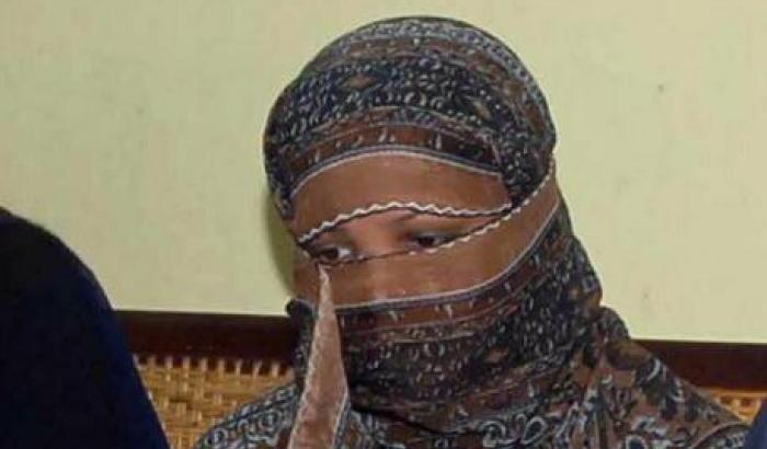 Asia Bibi è ancora in Pakistan: il governo smentisce la partenza all'estero