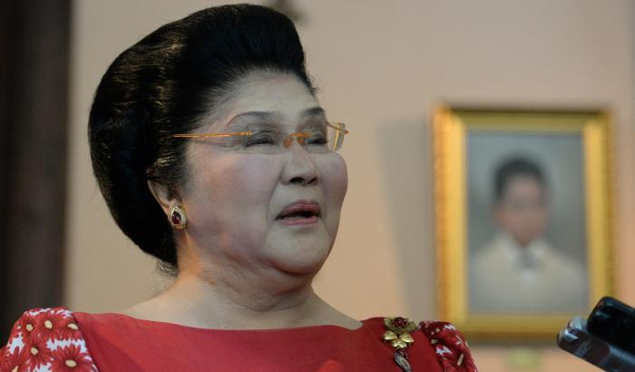 Ordine d'arresto per Imelda Marcos: l'ex first lady condannata per corruzione
