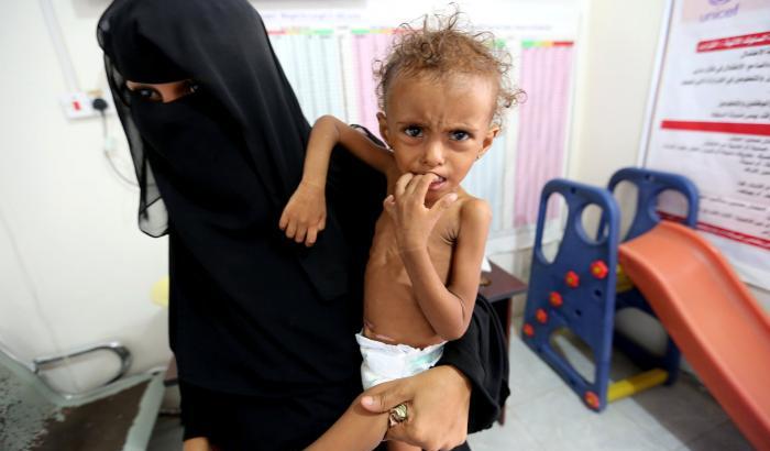 00050E79-bambina-yemenita Bambina yemenita