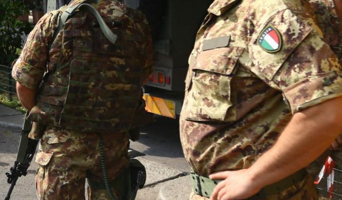 Stop alle taglie forti nelle forze armate: troppi militari obesi