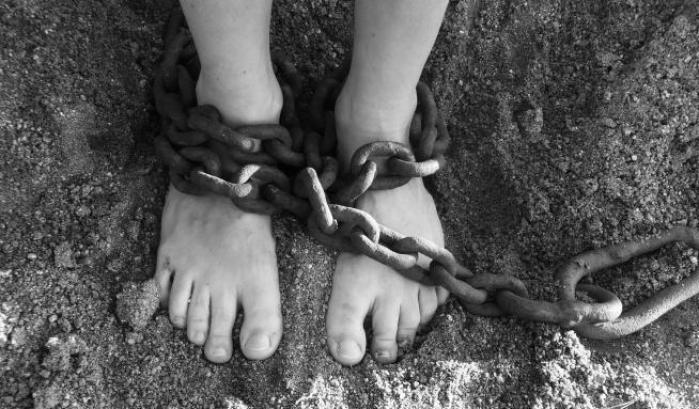 Madre fa prostituire i tre figli minorenni: arrestata