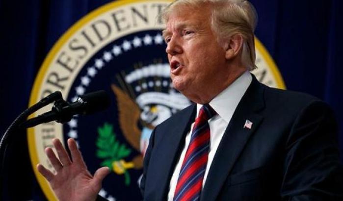 Trump rilancia il complottismo anti-Covid e viene smentito dal suo stesso staff