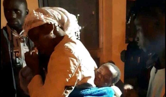 00051131-una-famiglia-ghanese-rifiutata-al-cara-perche-non-immigrata Una famiglia ghanese rifiutata al Cara