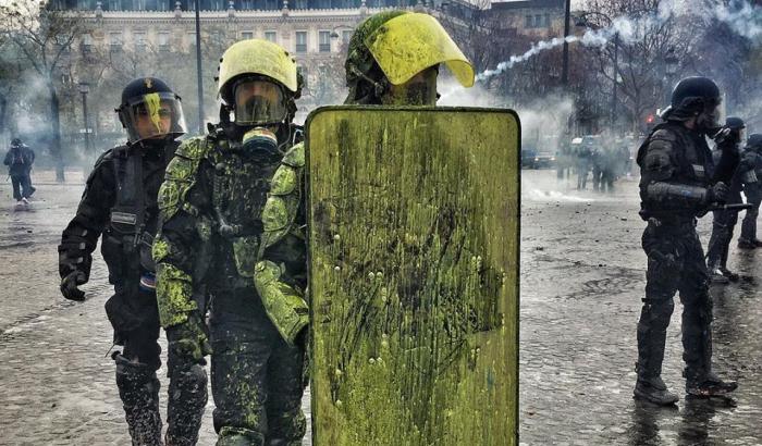 Proteste a Parigi, foto di Lillo Rizzo