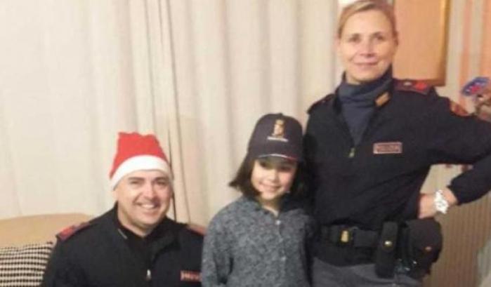 Le rubano i risparmi di Natale, due poliziotti organizzano una colletta per una bimba di otto anni