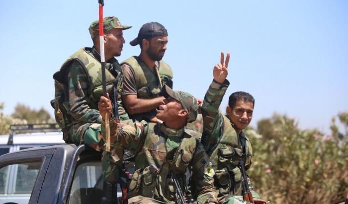I curdo-siriani chiedono l'intervento dell'esercito di Assad: proteggere Manbji da Erdogan