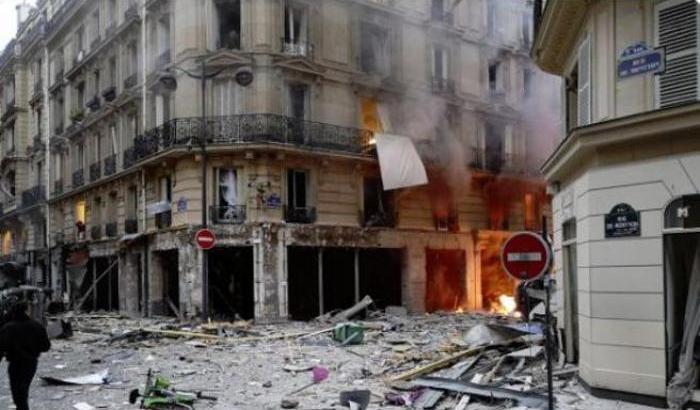 Parigi, esplosione nel quartiere Opera per fuga di gas: 20 feriti, 2 sono in fin di vita