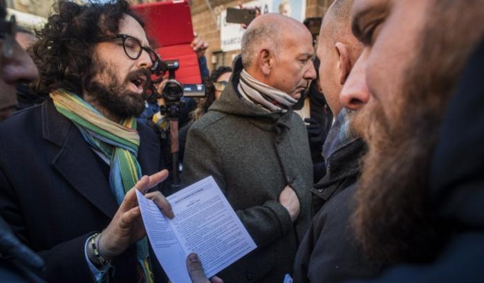 Il sindaco di Cerveteri contro Casapound: "io i fascisti li caccio a calci in c..."