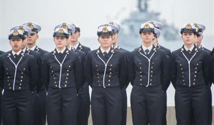 Marina militare, il racconto di una vittima di nonnismo: "Torturata per togliermi un anello"