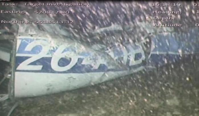 Il relitto dell'aereo con a bordo Emiliano Sala