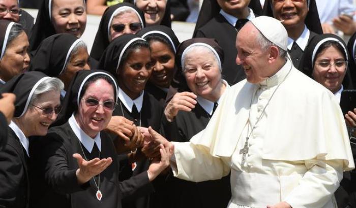 Il Papa: bisogna fare di più contro gli abusi sessuali sulle suore