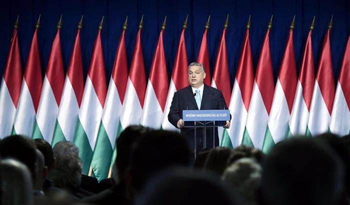 L'Europa 'mista' si combatte con più figli 'puri': Viktor Orban promette incentivi alle donne