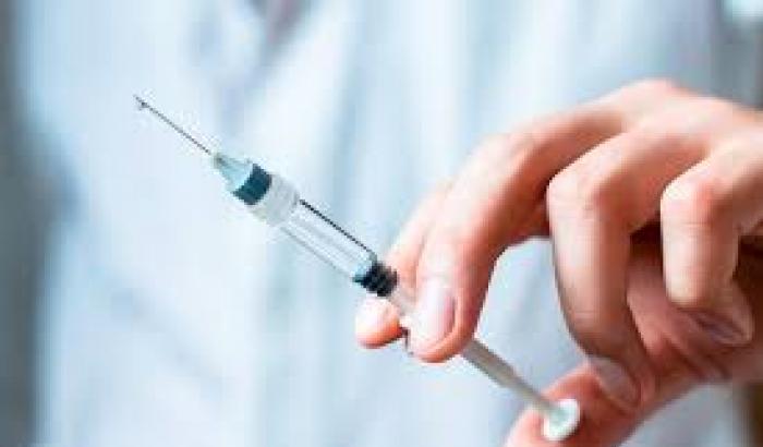 Camilla non ce l'ha fatta: la 18 colpita da trombosi dopo il vaccino AstraZeneca è morta