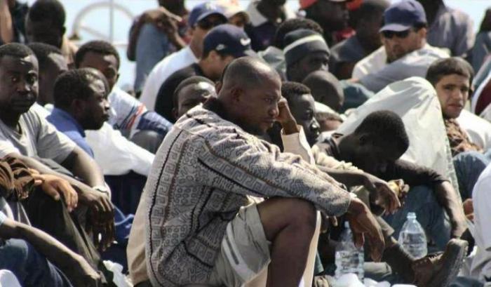 Camerun, migliaia di persone in fuga verso la Nigeria: la minoranza anglofona rischia la vita
