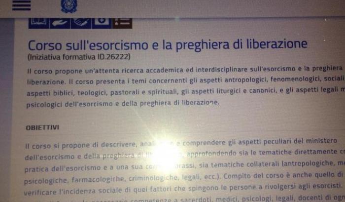 Dopo i deliri satanisti di Salvini, sulla piattaforma del Miur spunta un "corso di esorcismo" per insegnanti