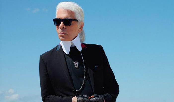 Addio a Lagerfeld, lo stilista che ha fatto la storia della moda