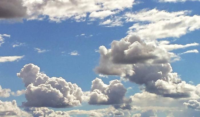 Nature Geoscience lancia l'allarme: più aumenta il caldo più scompaiono le nuvole