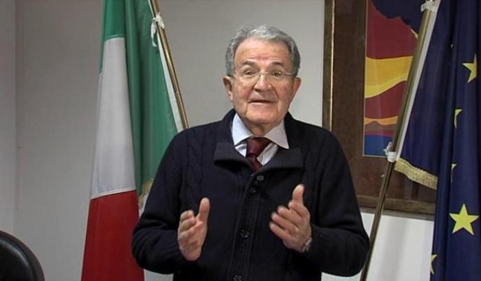 La campagna di Romano Prodi per le bandiere europee. Ampia adesione all'appello per il 21 marzo
