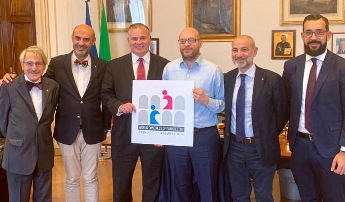 Convegno dei fondamentalisti, Palazzo Chigi si smarca: "Iniziativa del ministro Fontana"
